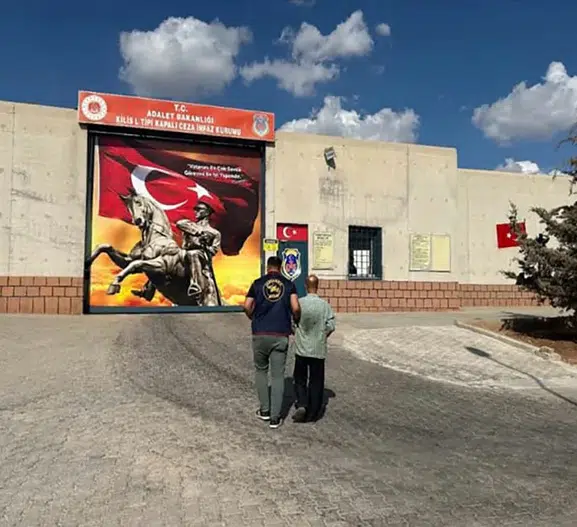 Kilis jandarmasından aranan şahıslara karşı kapsamlı operasyon