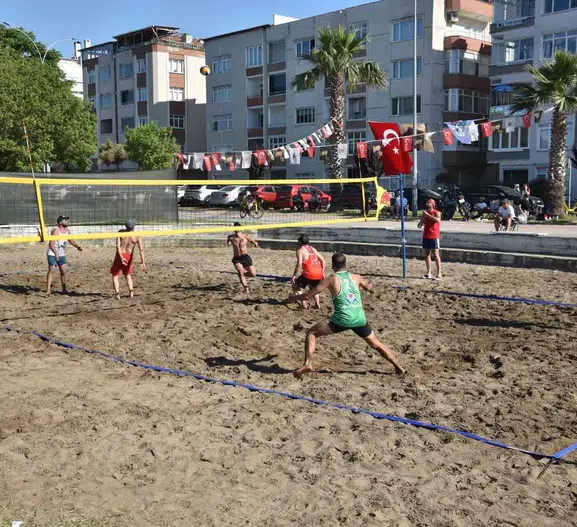 Atakum sahilinde voleybol şampiyonu belli oldu