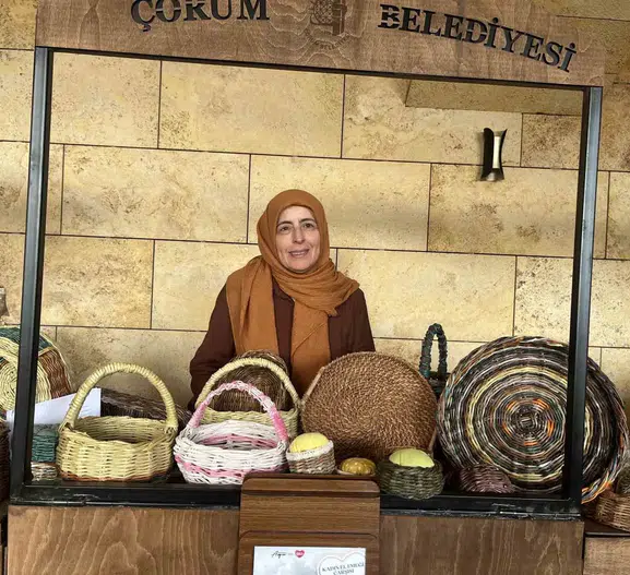 Çorumlu kadınlar ürettiklerini Bedesten’de satışa sunuyor