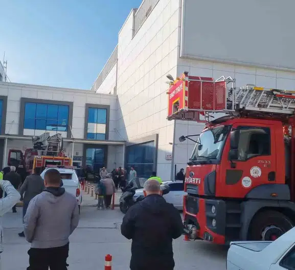 Sinop Atatürk Devlet Hastanesi’nde elektrik kontağı paniği