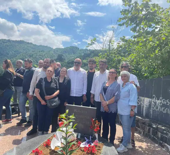 Kazım Koyuncu aramızdan ayrılalı 21 yıl oldu