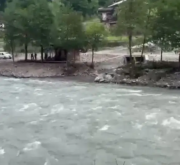 Rize’de acı kurtarma operasyonu Bir genç ve bir AFAD personeli hayatını kaybetti