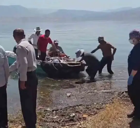 Siirt’te köyde fenalaşan hastaya tekneyle hayat kurtaran müdahale