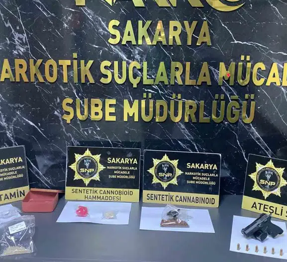 Sakarya'da uyuşturucu zanlısını bozuk sifon ele verdi