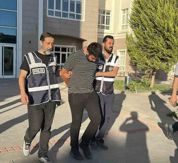 Burdur'da evine gelen misafirini tüfekle vuran genç tutuklandı