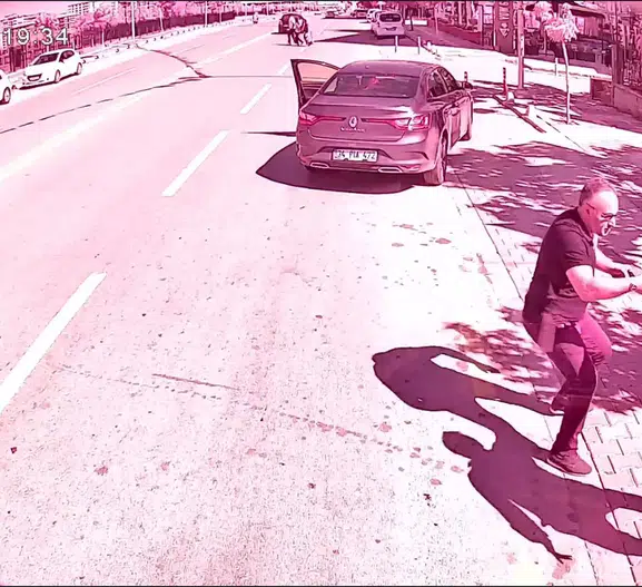 Malatya'da otobüs şoförü LGS öğrencisini son anda kurtardı