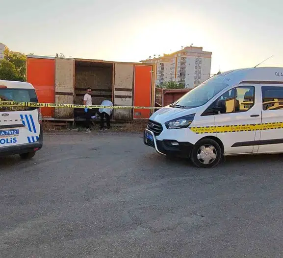 Antalya Kepez'de konteynerde yaşayan yaşlı adam ölü bulundu