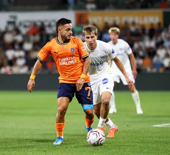 Başakşehir evinde zorlanıyor Inter Turku ilk yarıyı önde kapattı