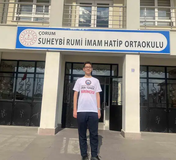 Çorumlu öğrenci LGS sınavında hata yapmadan zirveye oturdu