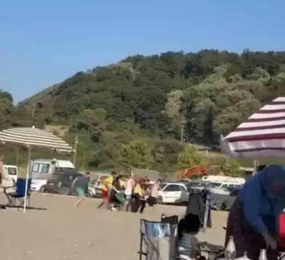 Karacabey sahilinde boğulan kişiyi vatandaşlar son anda kurtardı