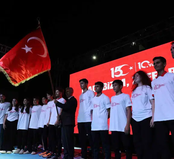 Kahramanmaraş 15 Temmuz için Milli İrade Meydanı'nda buluştu