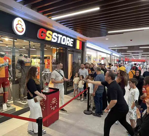 Düzce taraftarları Galatasaray şampiyonluk kupasıyla bir araya geldi