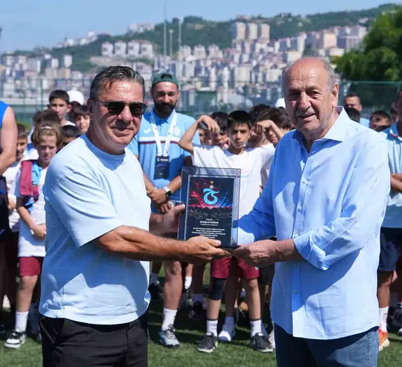 Genç yetenekler Trabzon’da futbol eğitimiyle buluştu