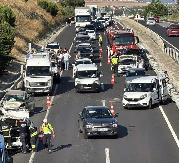 Tekirdağ yolunda yedi araç birbirine girdi