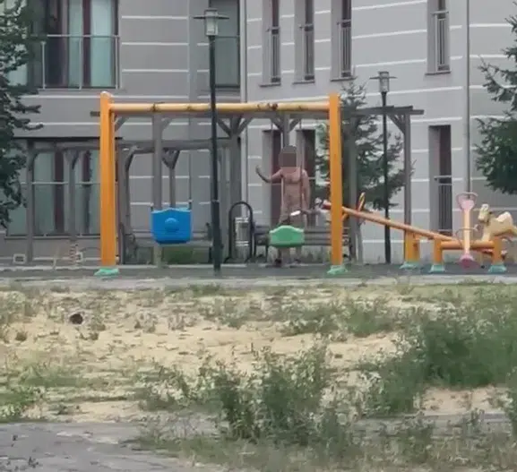 Gölcük’te çocuk parkında bıçaklı dehşet anları