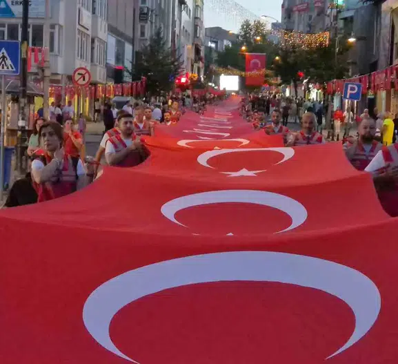 Tekirdağ 15 Temmuz için meydanlara indi