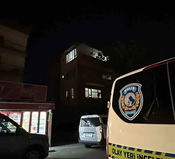 Burdur’da bir eve giren hırsızlar 500 bin liralık altınla kaçtı