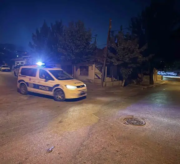 Eskişehir Erenköy Mahallesi’nde silahlı çatışma 3 kişi hastanelik oldu
