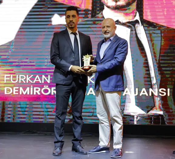 Kayseri'de basın dünyasının başarılı isimleri ödüllerine kavuştu
