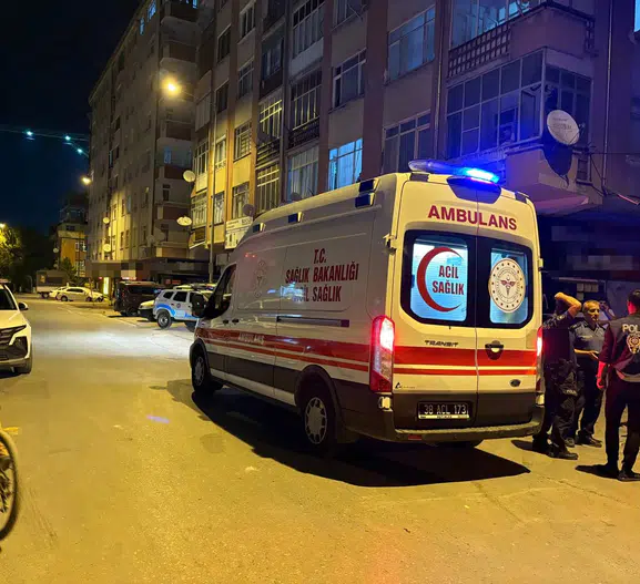 Kayseri’de gece yarısı dehşeti Bir kişi bıçaklı kavgada hayatını kaybetti