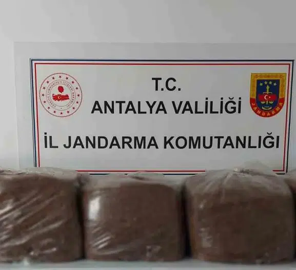 Antalya’da kaçak tütün operasyonu 285 kilo ürüne el konuldu