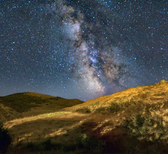 Bitlisin ıssız gecesinde meteor yağmuru görsel şölen sundu