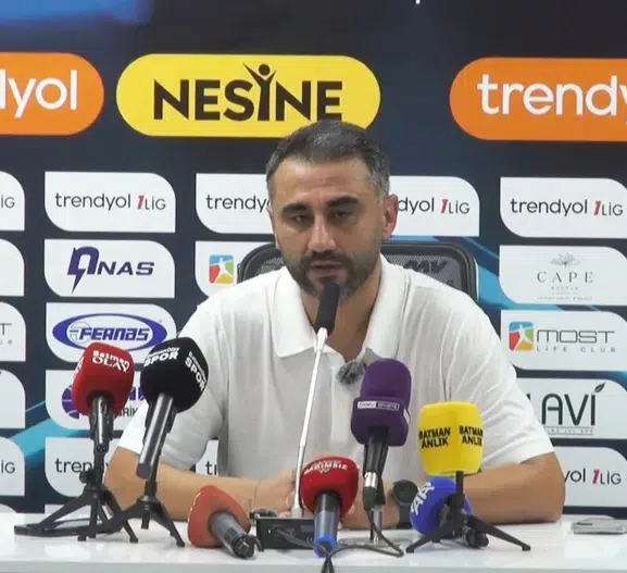 Batman Petrolspor son dakikada zaferle Sivasspor'u yıktı, teknik direktörler duygularını paylaştı