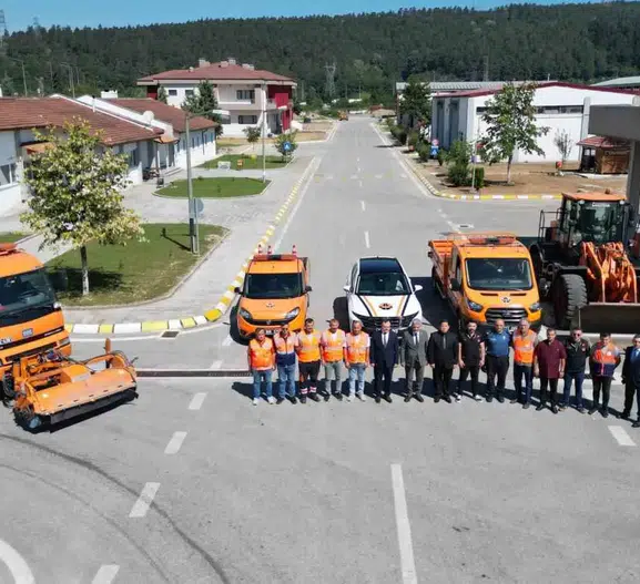Düzce Valisi Makas Kaynaşlı yol çalışmalarını denetledi
