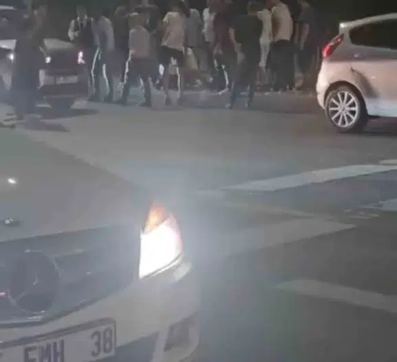 Bingöl'de otomobil bisiklete çarptı, sürücü hastaneye kaldırıldı