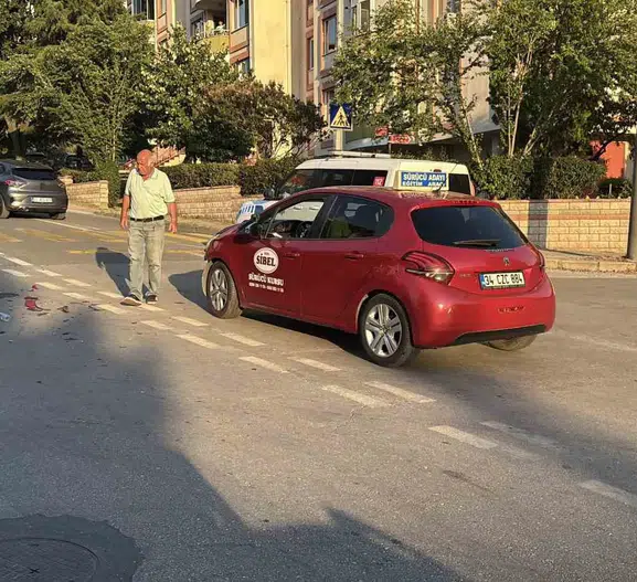 Edirne’de motosiklet kazası trafiği birbirine kattı