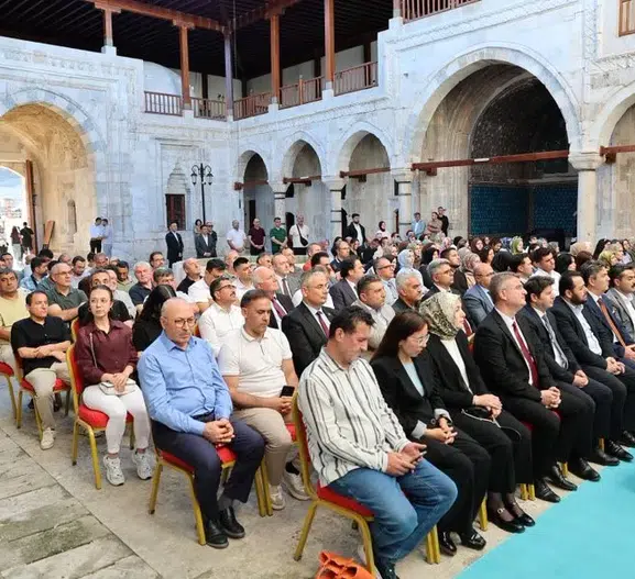 Sivas tıbbın büyük ustası İbn Sina’yı Gökmedrese’de andı