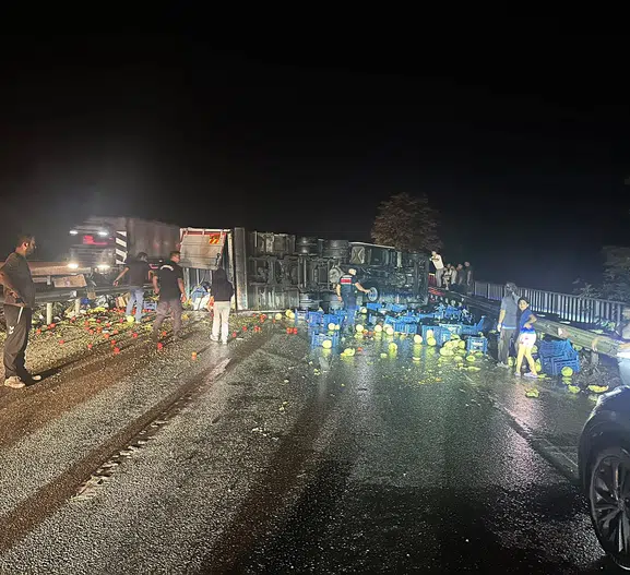 Manisa'da yağış kazayı getirdi 7 kişi hastanelik oldu