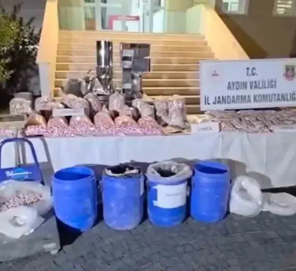 Didim’deki villada 100 milyon liralık uyuşturucu imalathanesi bulundu