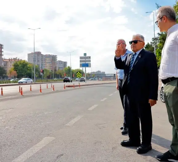 Kayseri'de trafik çilesini bitirecek iki yeni alt geçit açıldı