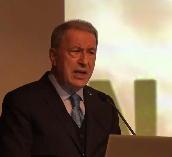 Hulusi Akar'dan Kayseri'nin Geleceği İçin Kritik Mesaj: Vali Çiçek ile Devam Etme Arzusu
