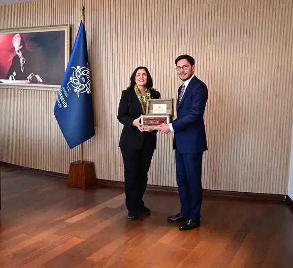 Efsane Valinin Oğlu Aydın'da: Duygusal Ziyaretin Detayları