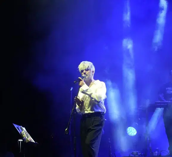 Yenişehir'de Altın Biber Rüzgarı: Manuş Baba ile Müzik Ziyafeti