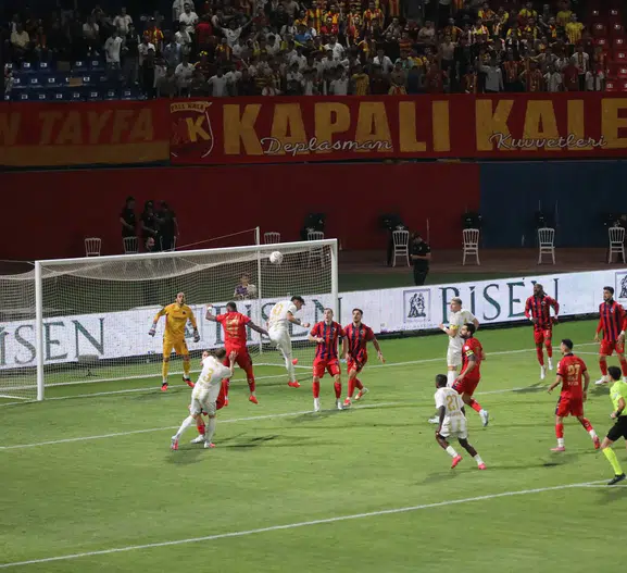 Mardin 21 Kasım Stadyumu'nda hüzünlü gece: Kayserispor tek golle güldü
