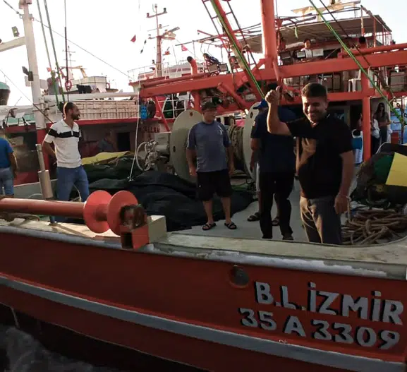 Akdeniz'in bereketli sularında yeni dönem: Balıkçılar için umut dolu bekleyiş sona erdi