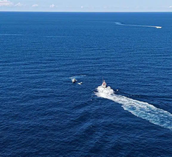 Karadeniz'in ortasında nefes kesen kurtuluş: AB yetkilisini taşıyan uçak denize indi