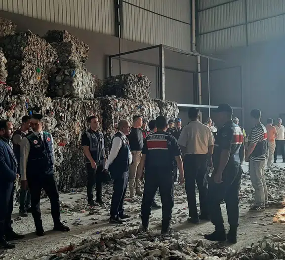 Akdeniz'in geleceği için dev operasyon: 12 geri dönüşüm tesisi mühürlendi