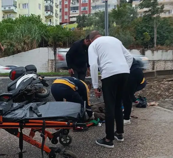Mudanya'da motosiklet kazası: Sürücünün yaşam mücadelesi sürüyor