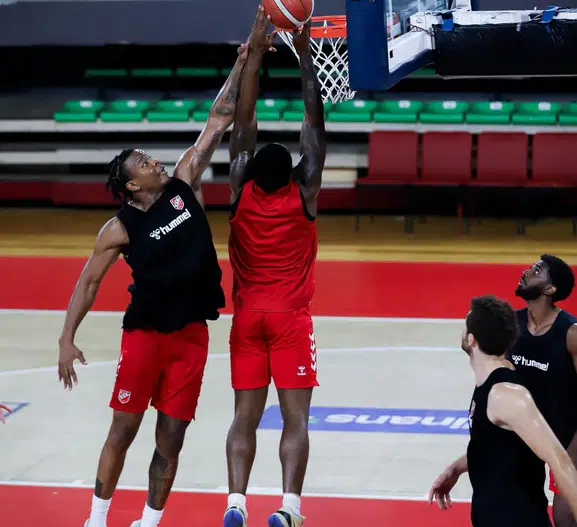 Karşıyaka'da devasa borç yüküne neşter: Transfer engelini aşmak için tarihi hamle