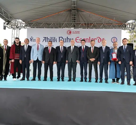 Bakan Bolat'ın Esenler'deki Ahilik mesajı: Bir esnaf çocuğu olarak bu yoldan geçtim