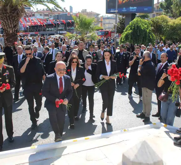 Efeler Diyarı Aydın 104 yıllık gururu meydanlarda haykırdı