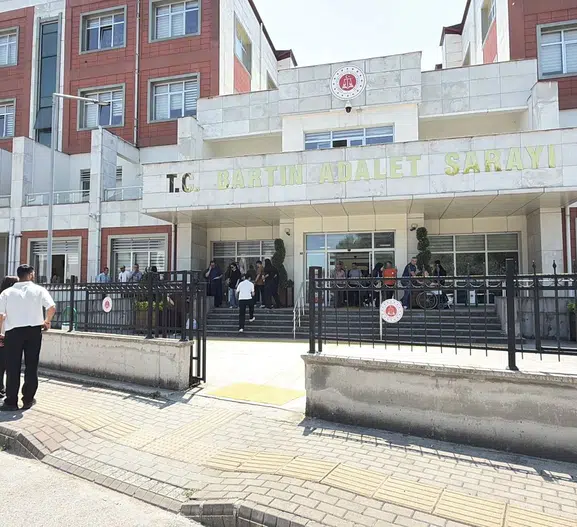 Amasra'da çocuk istismarı davasında karar günü: 33 sanıklı dosyada ağır cezalar