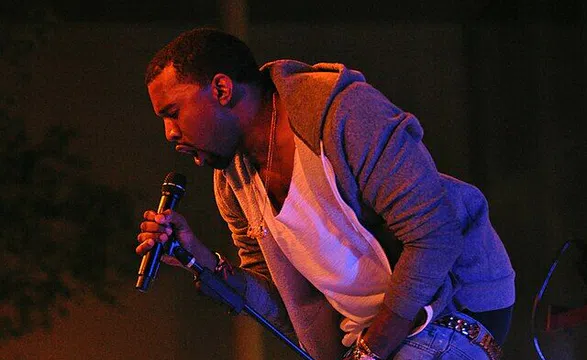 Kanye West’in İngiltere’ye girişi yasaklandı