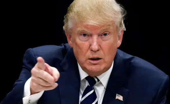 Trump'tan Tahran'a sert uyarı: Masaya oturmazsanız bombardıman kaçınılmaz olur