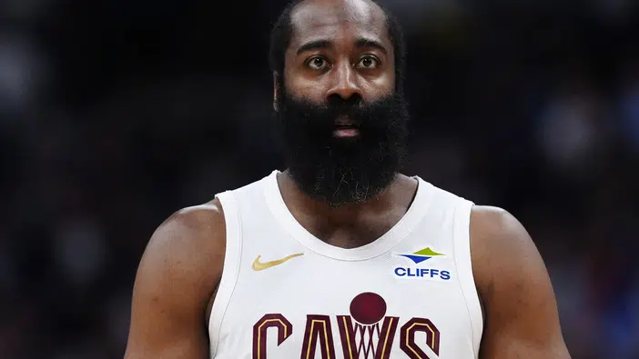 Yıldız oyuncu James Harden karakolluk oldu