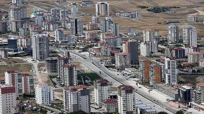 Barınma krizi derinleşiyor: Maaşlar eridi, kira ortalaması uçtu